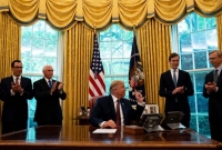 ট্রাম্পের জালে আরব বিশ্ব: আমিরাতের পর ইসরাইলের সাথে বাহরাইনের সম্পর্ক স্থাপন