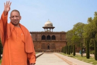 'মুঘলরা আমাদের নায়ক নয়' মুঘল জাদুঘরের নাম বদলে শিবাজি জাদুঘর করলেন যোগী 