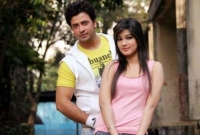 শাকিব খানের সাথে মালদ্বীপে মাহিয়া মাহি