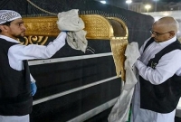 জমজমের পানি দিয়ে ধুয়ে পরিষ্কার করা হলো পবিত্র কাবা শরীফ