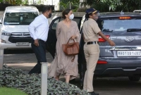 এনসিবি'র টানা ৬ ঘণ্টা জে'রার মুখে যে সব কথা স্বীকার করলেন দীপিকা