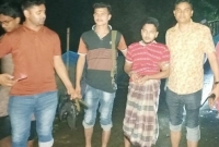 লুঙ্গি পরে পা'লাতে গিয়ে গোয়েন্দা জালে ধরা পড়েন গণধ'র্ষণ মা'মলার  আসামি ছাত্রলীগ নেতা মাহফুজ