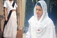 কারাগারে সাদা রঙের নীল স্ট্রাইপের দুটি শাড়িই পরতে হচ্ছে মিন্নিকে