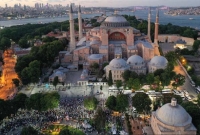 আয়া সোফিয়ায় পর্যটকদের স্রোত, ইস্তাম্বুলে তিন মাসে ১৫ লাখ দর্শনার্থী