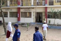 জালভোট দিতে গিয়ে ধরা খেলেন তিন তরুণী