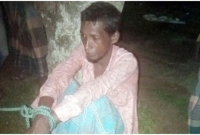 টাকা না দেয়ায় ৯৭ বছরের বৃদ্ধা মাকে লাঠি দিয়ে পিটিয়ে আছাড় দিয়ে মেরে ফেলল ছেলে