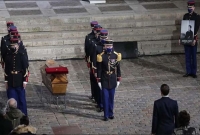 ফ্রান্সের সেই শিক্ষককে সর্বোচ্চ সম্মাননা দিল প্রেসিডেন্ট ম্যাক্রোঁ