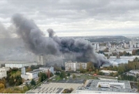  ভয়াবহ আগুন লেগেছে ফ্রান্সে, কয়েক কিলোমিটার জুড়ে কালো ধোঁয়া