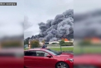 এবার ফ্রান্সের বন্দরের গুদামে ভয়াবহ আগুন