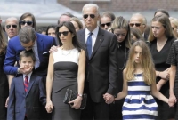 কে এই জো বাইডেন!