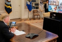  ট্রাম্প কারো সাথে কথা বলছেন না, শুধু টিভি দেখছেন!