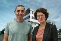 তুর্কি বংশোদ্ভূত মুসলিম দম্পতির হাত দিয়েই করোনার প্রথম ভ্যাকসিন আবিষ্কার