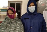 ভাগ্নির নাভি ও যৌনা‌ঙ্গে গরম খু‌ন্তির ছ্যাঁকা, মামি গ্রেপ্তার