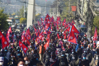 গণতন্ত্র বাতিল করে রাজতন্ত্রে ফেরার দাবিতে আন্দোলনে হাজার হাজার মানুষ