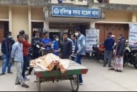 মামলায় হেরে আদালত চত্বরেই জীবন দিলো যুবক