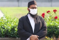 মার্কিন যুক্তরাষ্ট্রের রাজ্যসভায় ইতিহাস গড়লেন মুসলিম ইমাম