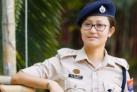 গ্রেফতার নেতাসহ সাত মাদক পাচারকারী আদালতে বেকসুর খালাস পাওয়ায় পদক ফিরিয়ে দিলেন পুলিশের এএসপি