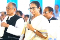 যতই নিন্দা করুন, বাংলাকে গুজরাট বানাতে দেব না: মমতা ব্যানার্জী