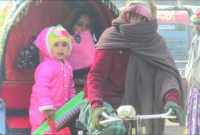 শীতে কাঁপছে রাজশাহীসহ উত্তরবঙ্গ, বেকায়দায় ছিন্নমূল মানুষ