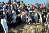 মন্দিরের ভিত্তিতে মাটিতে ঢালা হলো ১১ হাজার লিটার দুধ, দেড় হাজার লিটার দই আর ১ কুইন্টাল ঘি