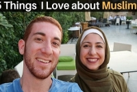 এই ইহুদি ৪০ মুসলিম দেশ ঘুরে মুসলমানদের নিয়ে যা বললেন   