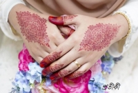 হোটেলে হাতেনাতে ধরা খেলেন অভিনেত্রী!