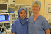  মুসলিম নারী চিকিৎসকদের হিজাব পরার অনুমতি মিলল যুক্তরাজ্যের হাসপাতালে