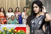 ওভাবেই অভিনয় করো যেনো মনে হয় আমার মাকেই দেখছি: দীঘিকে প্রধানমন্ত্রী