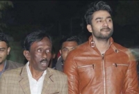 বাবা ৩০ বছর ক্ষমতায় অথচ আমরা টিনের বাড়িতে থাকি : চিত্রনায়ক রোশান