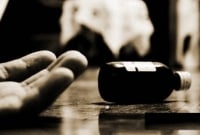 দুই পরিবার সম্পর্ক মেনে নেবে না, বিষপান করে আত্মহত্যা করল প্রেমিক-প্রেমিকা