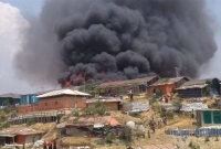 রোহিঙ্গা ক্যাম্পে ভয়াবহ আগুন, ৫ শতাধিক ঘর পুড়ে ছাই, আহত ৩০