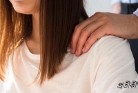 ‘কলেজে আমাকে নানা উছিলায় স্পর্শ করেন স্যার, রাতে একদিন...'