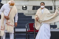 'জয় শ্রী রাম' স্লোগান শুনেই রেগে-মেগে মঞ্চ ছাড়লেন মমতা ব্যানার্জী!