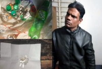ইয়াবা সেবনের সময় হাতেনাতে আটক প্রধান শিক্ষক!