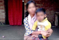 বিয়ের প্রলোভনে তরুণীর সর্বনাশ, কোলে চার বছরের অবুঝ শিশু