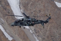 কাশ্মীরে ভারতীয় সেনার হেলিকপ্টার বিধ্বস্ত, পাইলট নিহত