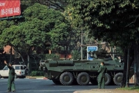 মিয়ানমারে সামরিক অভ্যুত্থানের ইঙ্গিত, পতনের মুখে অং সান সুচির সরকার!