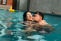 সৃজিত-মিথিলার জলকেলি!