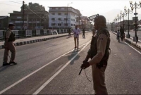 ফের অস্থির জম্মু-কাশ্মীর: বাড়িতে বাড়িতে চলছে তল্লাশি