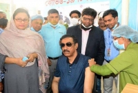 আল্লাহর ওপর ভরসা রেখে টিকা দিন, আল্লাহ সকল কিছুর মালিক : শামীম ওসমান