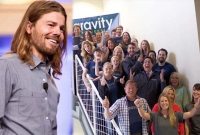 নিজের বেতন কমিয়ে কর্মীদের বেতন বৃদ্ধি!