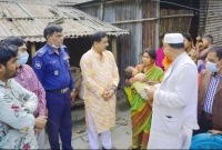 কুকুরের কামড়ে নিহত শিশুর শোকাহত পরিবারের পাশে এমপি গোপাল