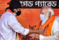 বাম-তৃণমূল হয়ে বিজেপিতে, আপনি বাঙালির লজ্জা : বিজেপি যোগ দিয়ে কটাক্ষের মুখে মিঠুন