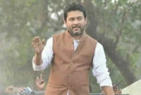 মাওলানা মামুনুল হককে বাড়িতে খাওয়ার দাওয়াত দিলেন নিক্সন চৌধুরী