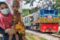 কপোতাক্ষ এক্সপ্রেসে অভিভাবকহীন শিশু, বলতে পারেনি নামও কপোতাক্ষ এক্সপ্রেসে অভিভাবকহীন শিশু, বলতে পারেনি নামও