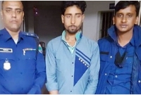 গৃহবধূ রঙ্গিলা বাড়ির পাশে মাঠে ঘাস কাটতে যান, কুপ্রস্তাব দেন শাহাবুল