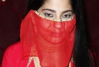 ডিভোর্সের পর মেয়েরা কেন একা থাকতে পারে না? তাহলে জানুন...