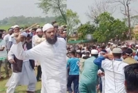 যে কারণে লাঠি হাতে জনতাকে 'তাড়ালেন' মামুনুল হক