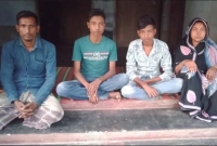 ২ ছেলেকে বাঁচাতে বাবা দিয়েছেন ৩৬ ব্যাগ রক্ত