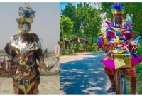 প্রধানমন্ত্রীকে নৌকার তৈরি ডিজিটাল মাস্ক উপহার দিতে চান ‘নৌকা পাগল’ রসুল